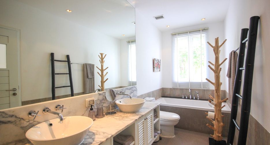 Villa zum Kauf mit 4 Zimmer in Cha Am, Phetchaburi