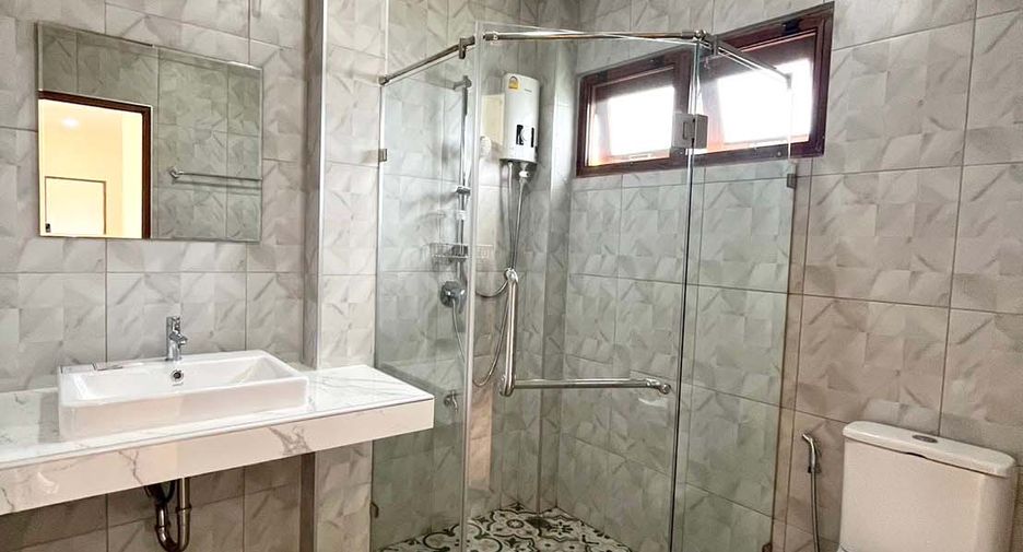 Casa en venta de 3 habitaciones en San Pa Tong, Chiang Mai
