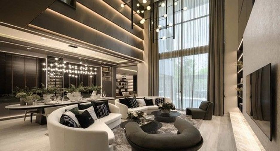 For sale 4 bedrooms house in Bang Na, Bangkok