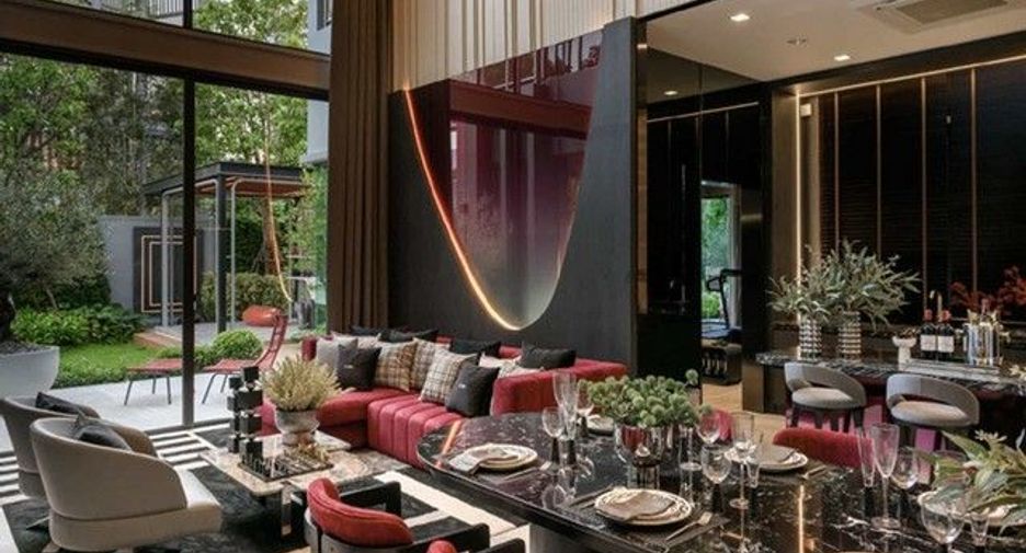For sale 4 bedrooms house in Bang Na, Bangkok