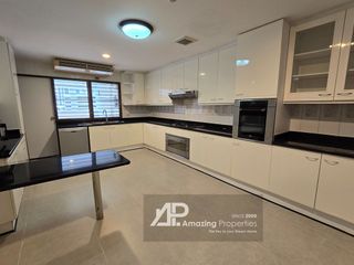 For rent 3 bed apartment in Khlong Toei, Bangkok