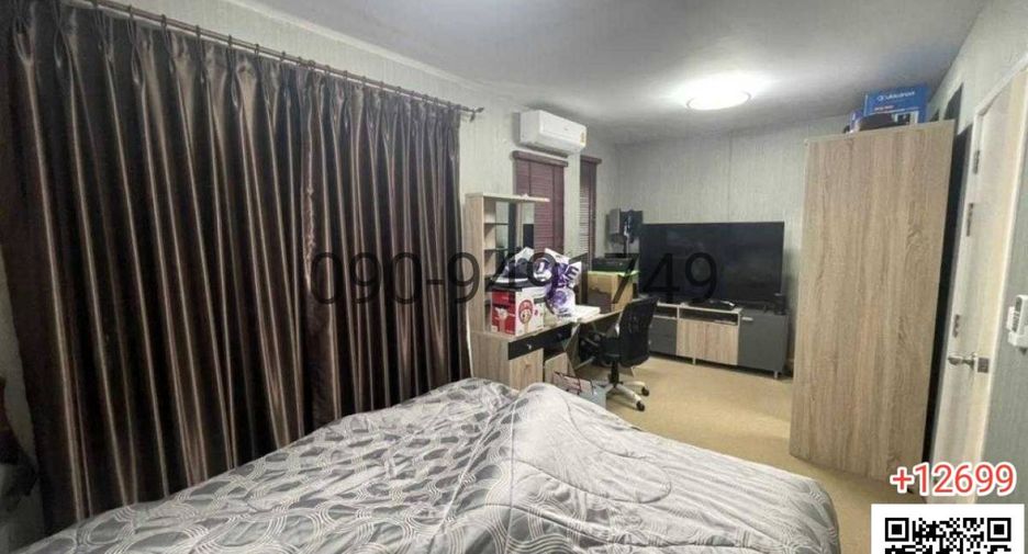 For rent 2 bedrooms townhouse in Suan Luang, Bangkok