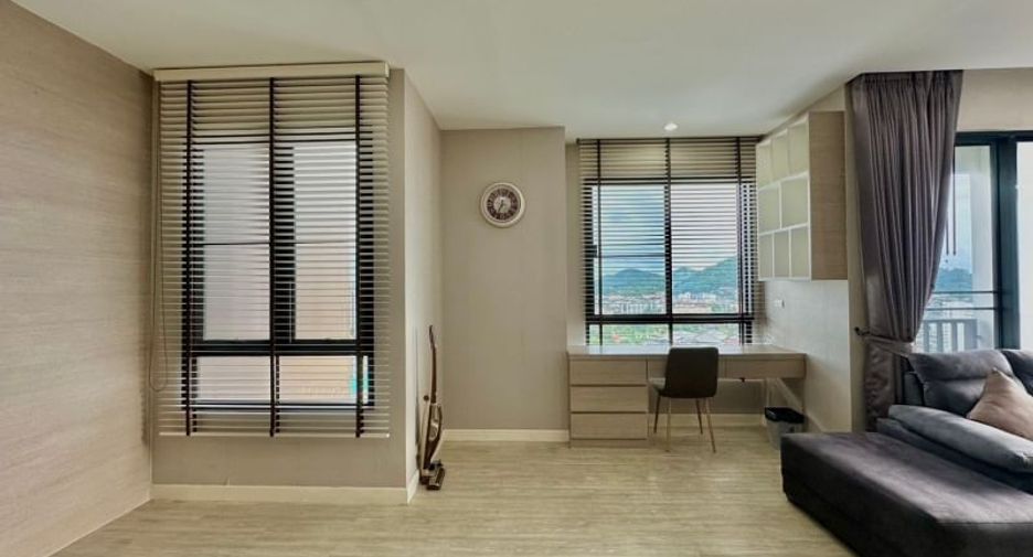 À louer 2 chambres condo à Si Racha, Chonburi