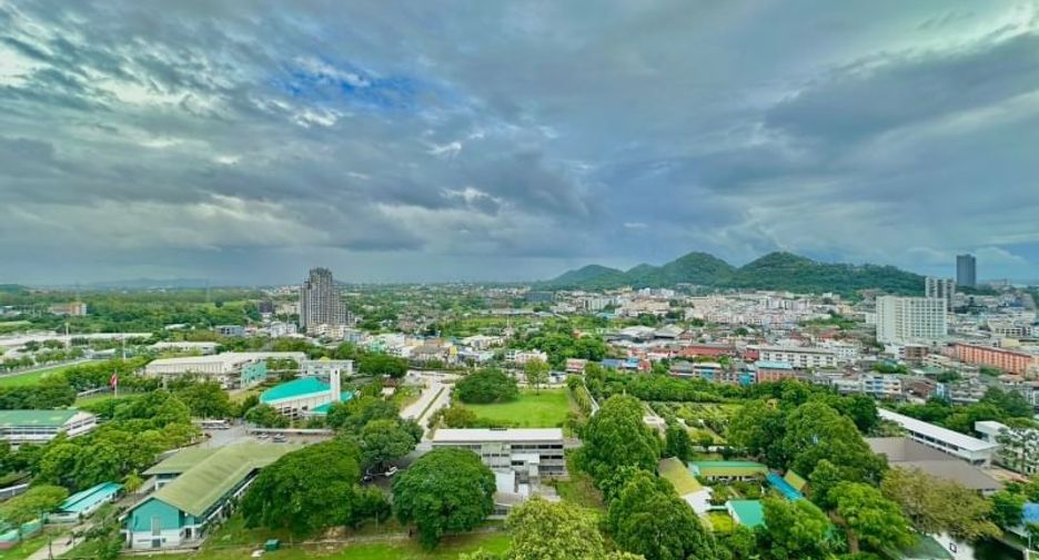 À louer 2 chambres condo à Si Racha, Chonburi