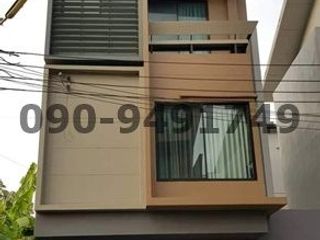 For rent 4 bedrooms townhouse in Pak Kret, Nonthaburi