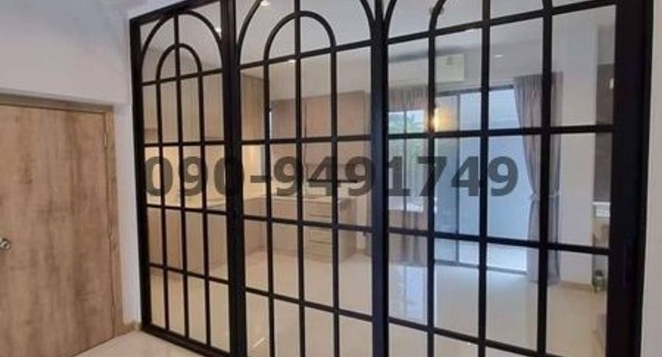 For rent 4 bedrooms townhouse in Pak Kret, Nonthaburi