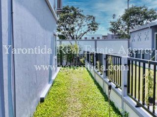 For rent そして for sale スタジオ townhouse in Bang Phli, Samut Prakan