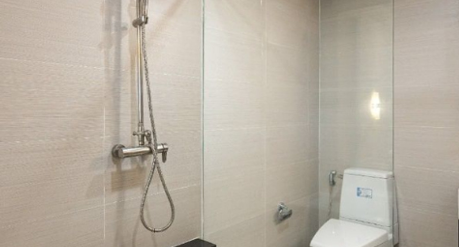 For sale 2 bedrooms condo in Khlong Toei, Bangkok