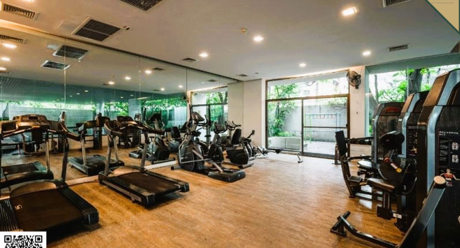 For sale 2 bedrooms condo in Khlong Toei, Bangkok