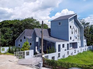 Villa zur Miete und zum Kauf mit 5 Zimmer in San Sai, Chiang Mai