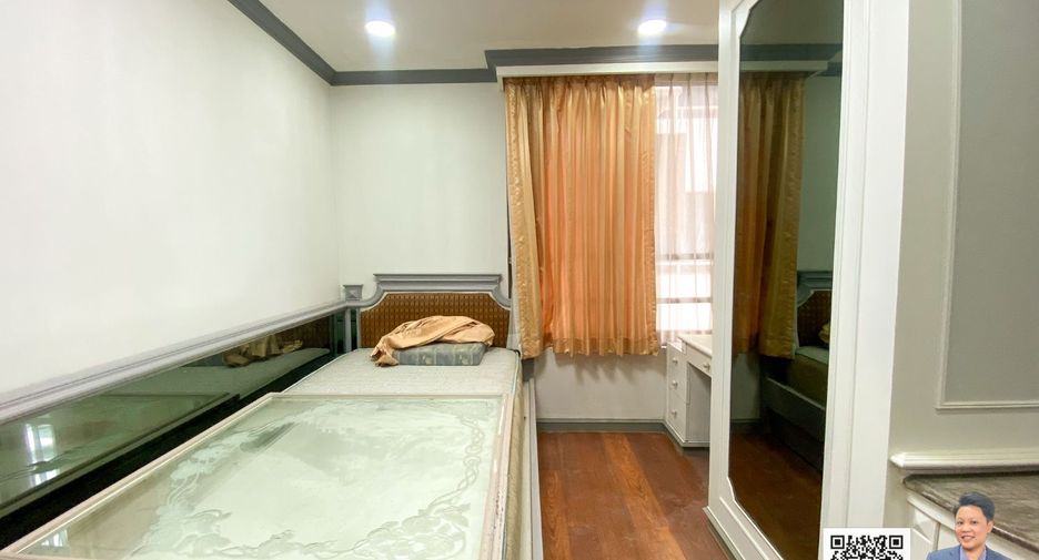 For sale 3 Beds condo in Watthana, Bangkok