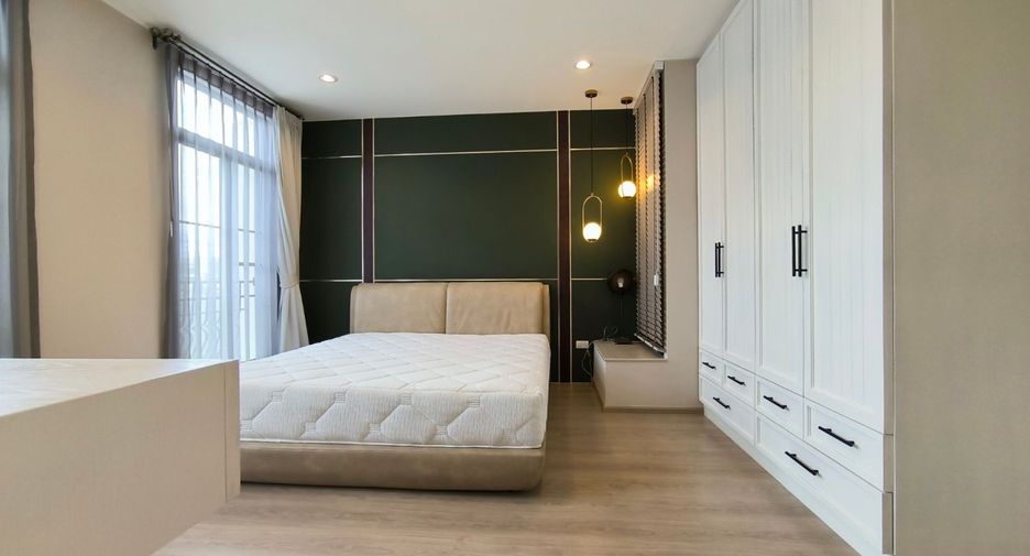 For rent 3 bedrooms townhouse in Bang Phli, Samut Prakan