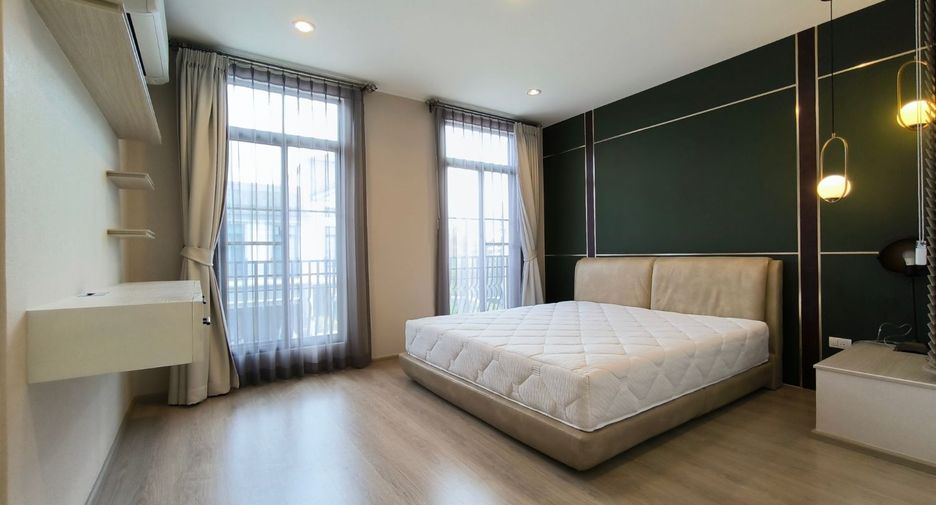 For rent 3 bedrooms townhouse in Bang Phli, Samut Prakan