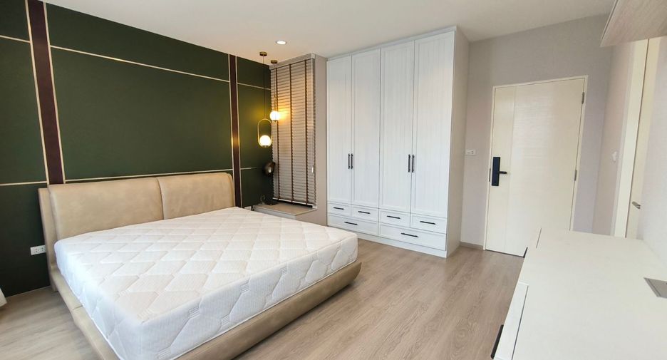 For rent 3 bedrooms townhouse in Bang Phli, Samut Prakan