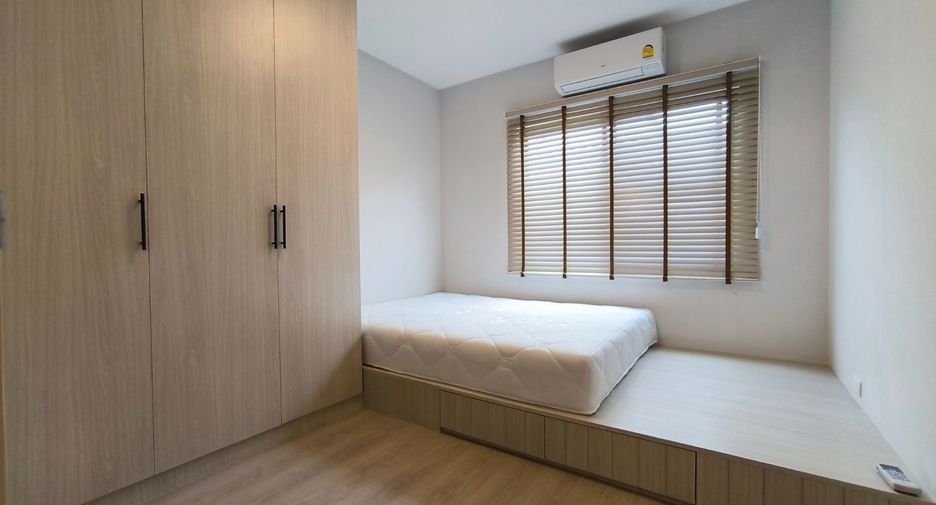For rent 3 bedrooms townhouse in Bang Phli, Samut Prakan