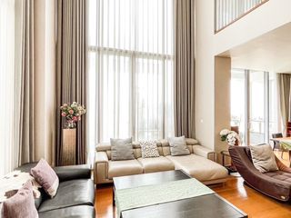For sale 4 bedrooms condo in Sathon, Bangkok