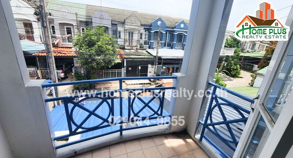 For sale 2 bedrooms townhouse in Min Buri, Bangkok