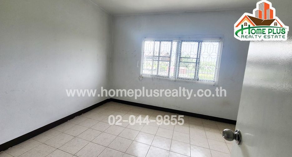For sale 2 bedrooms townhouse in Min Buri, Bangkok