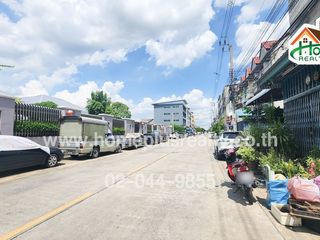 出售 6 卧室 商业空间 在 Don Mueang, 曼谷