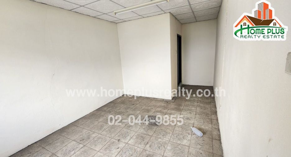 For sale 6 bedrooms retail Space in Don Mueang, Bangkok