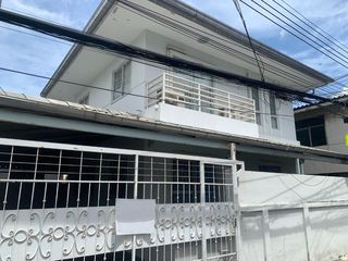 出租 3 卧室 独立屋 在 Watthana, 曼谷