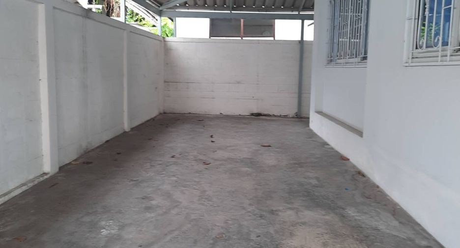 出租 3 卧室 独立屋 在 Watthana, 曼谷