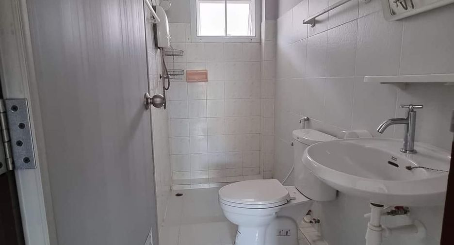 For rent 3 bedrooms house in Mueang Chiang Mai, Chiang Mai