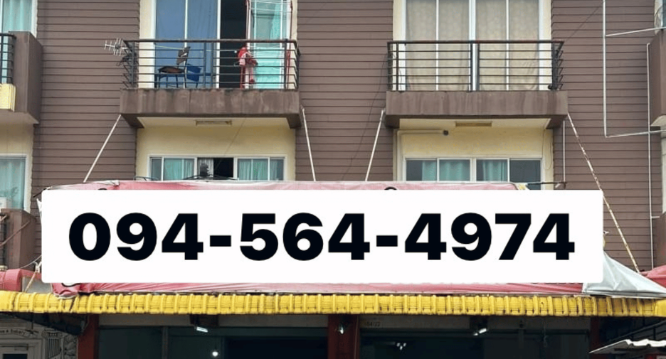 For sale 4 ベッドルーム retail Space in Si Racha, Chonburi