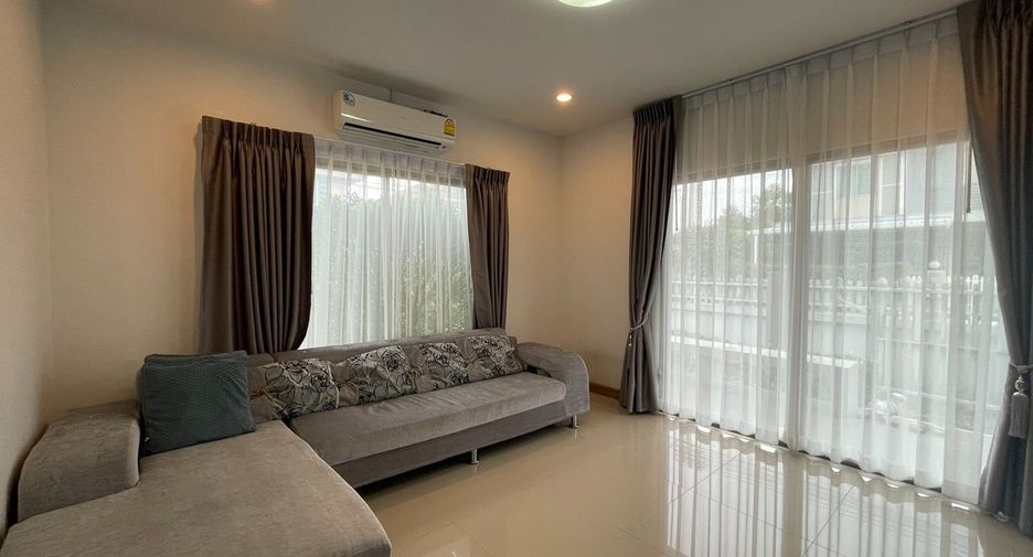 À louer 3 chambres maison à Si Racha, Chonburi