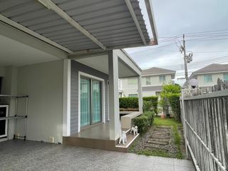 Haus zur Miete mit 3 Zimmer in Si Racha, Chonburi