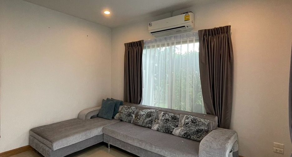 À louer 3 chambres maison à Si Racha, Chonburi