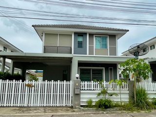For sale 3 bedrooms house in Si Racha, Chonburi