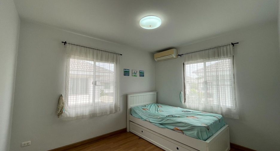Casa en venta de 3 habitaciones en Si Racha, Chonburi