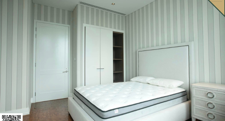 For sale 3 bedrooms condo in Sathon, Bangkok