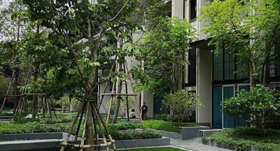 For sale 5 ベッドルーム house in Watthana, Bangkok