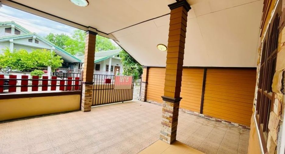 À vendre 2 chambres maison à Si Racha, Chonburi