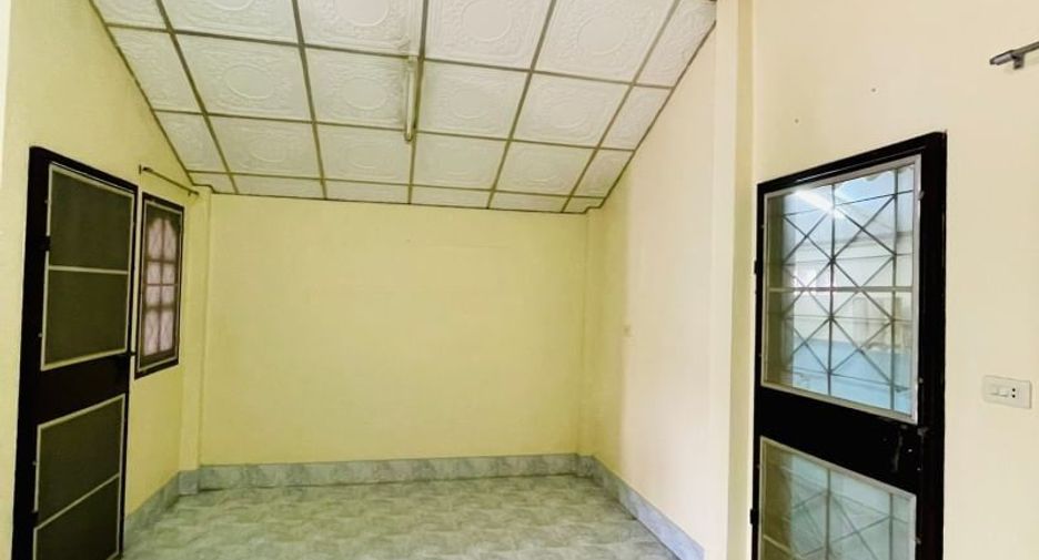 À vendre 2 chambres maison à Si Racha, Chonburi