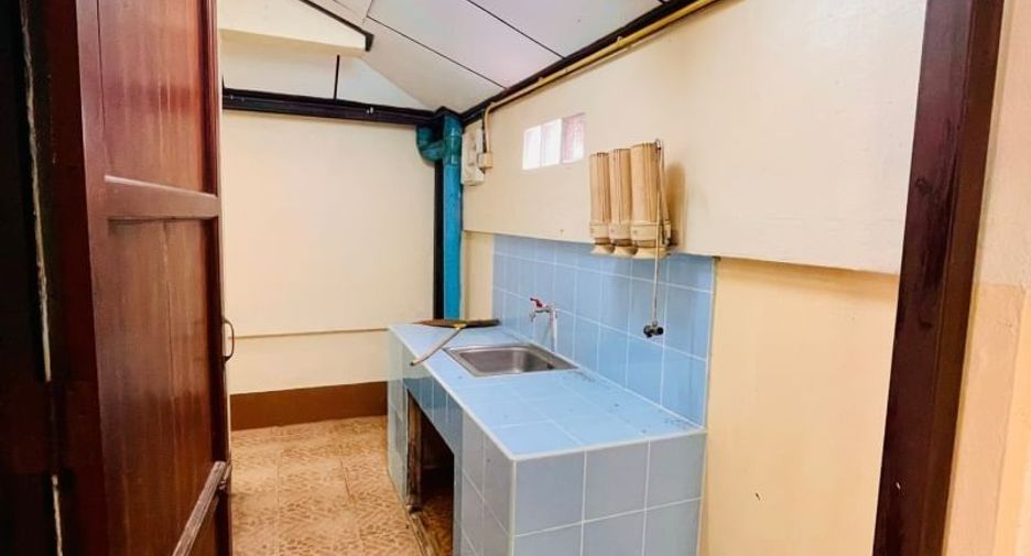À vendre 2 chambres maison à Si Racha, Chonburi
