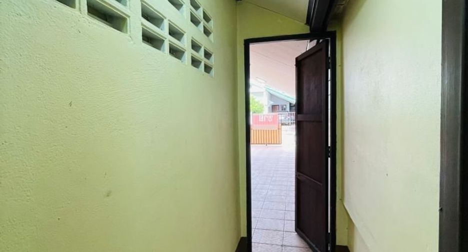 À vendre 2 chambres maison à Si Racha, Chonburi