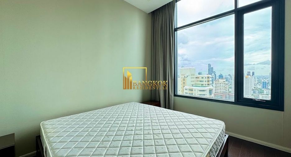 For rent 2 bedrooms condo in Khlong Toei, Bangkok