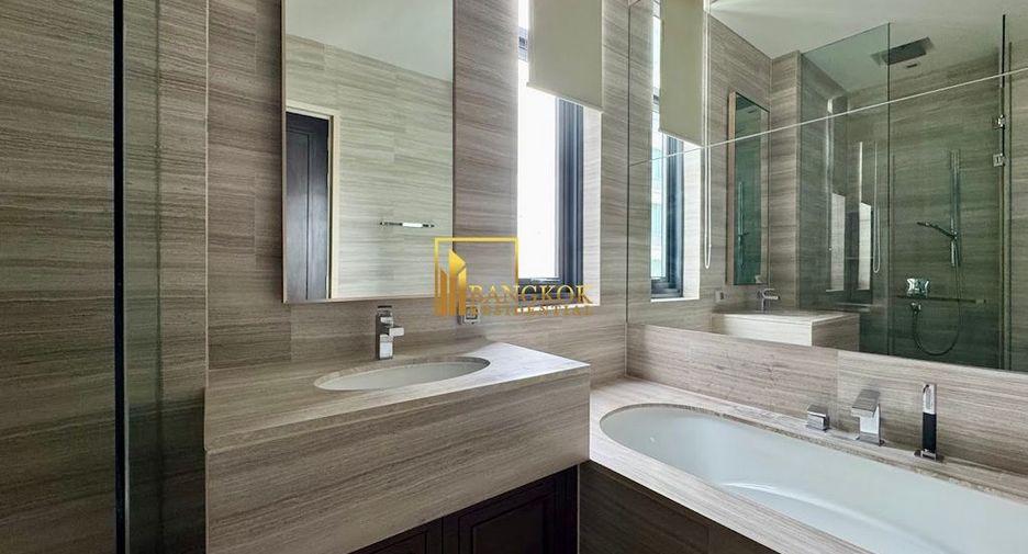 For rent 2 bedrooms condo in Khlong Toei, Bangkok