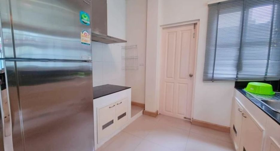 For rent and for sale 3 bedrooms house in Si Racha, Chonburi