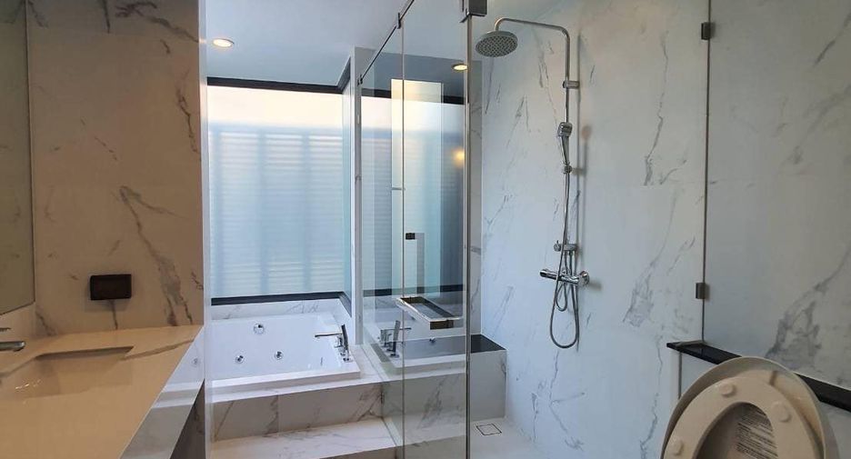 For sale 4 bedrooms townhouse in Prawet, Bangkok