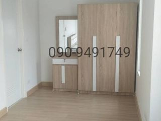 À vendre 3 chambres maison de ville à Phutthamonthon, Nakhon Pathom