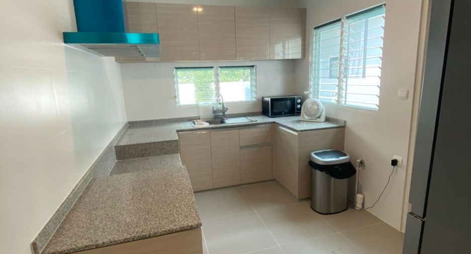 For rent 4 bedrooms house in Prawet, Bangkok