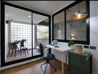 For rent 5 bedrooms house in Watthana, Bangkok