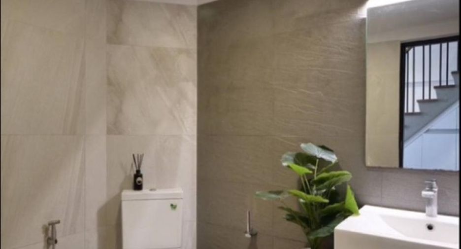 For rent 5 bedrooms house in Watthana, Bangkok