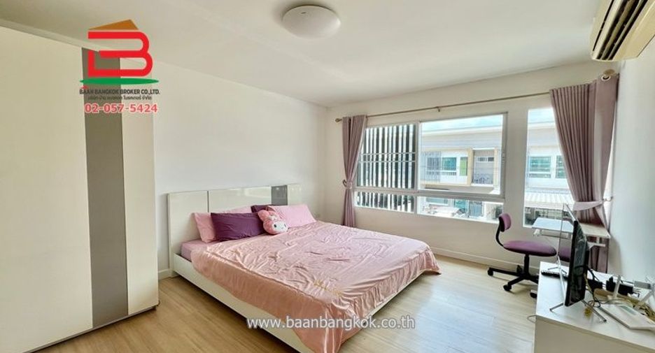 À louer et à vendre 2 chambres maison de ville à Bang Phli, Samut Prakan