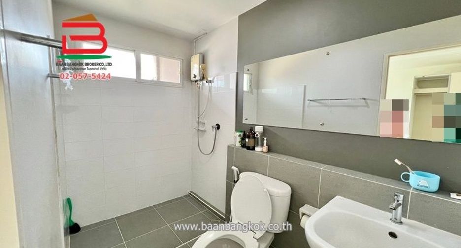 À louer et à vendre 2 chambres maison de ville à Bang Phli, Samut Prakan