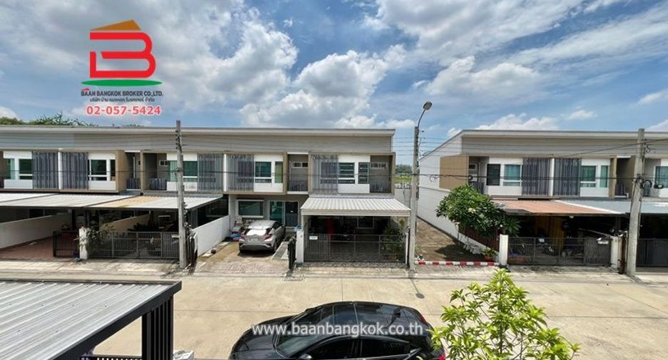 À louer et à vendre 2 chambres maison de ville à Bang Phli, Samut Prakan